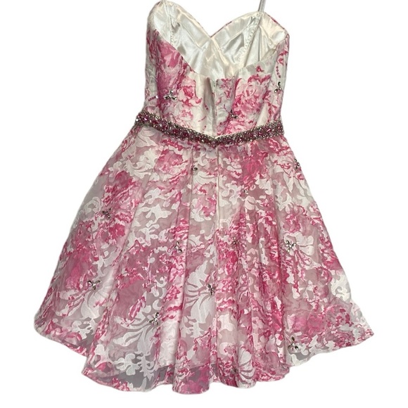 Madison James Special Occasion pink floral mini dress - Picture 5 of 16